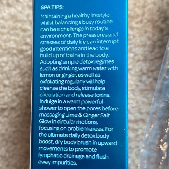 NWT. ELEMIS cellutox Active Body Oil and body detox brush - Picture 2 of 4